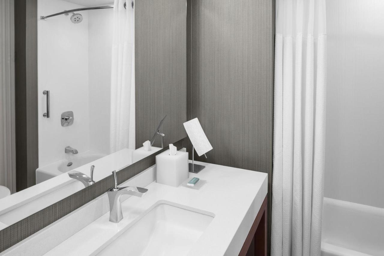 Courtyard By Marriott Titusville Kennedy Space Center Ngoại thất bức ảnh