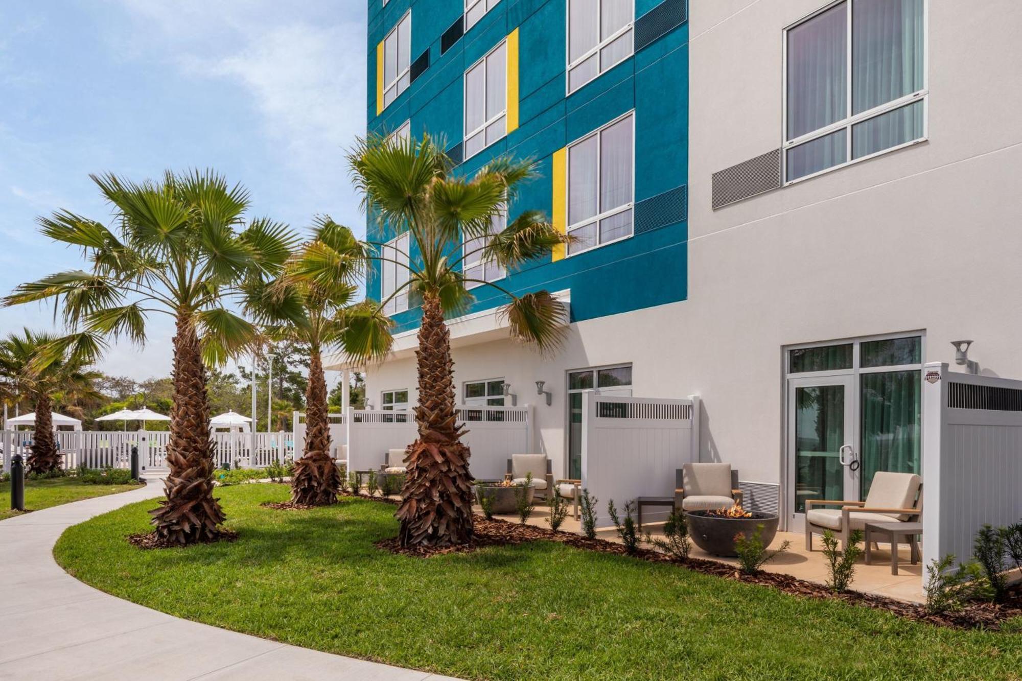 Courtyard By Marriott Titusville Kennedy Space Center Ngoại thất bức ảnh