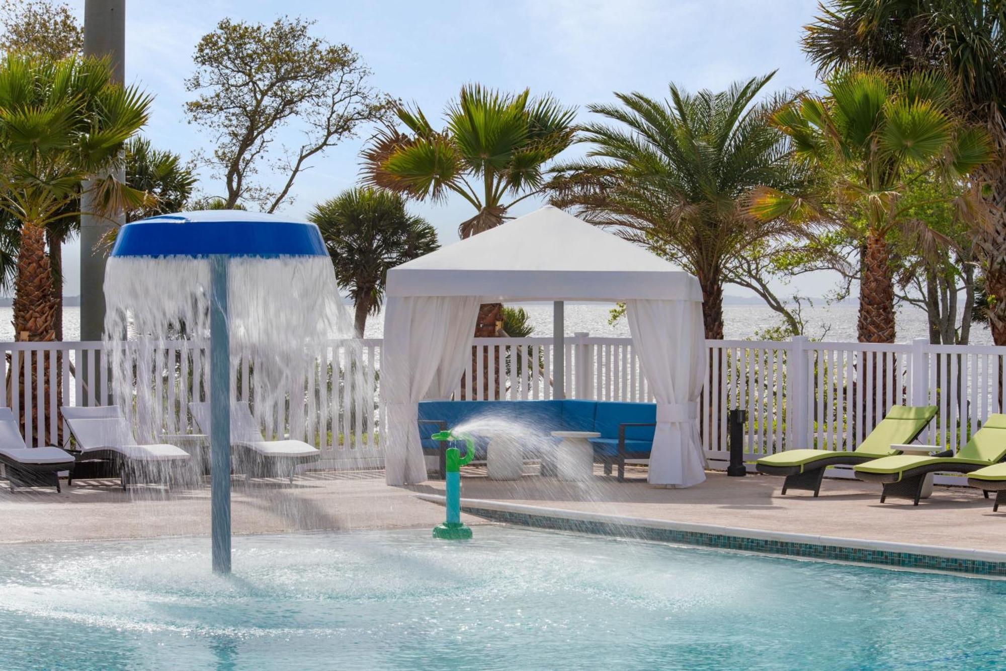 Courtyard By Marriott Titusville Kennedy Space Center Ngoại thất bức ảnh