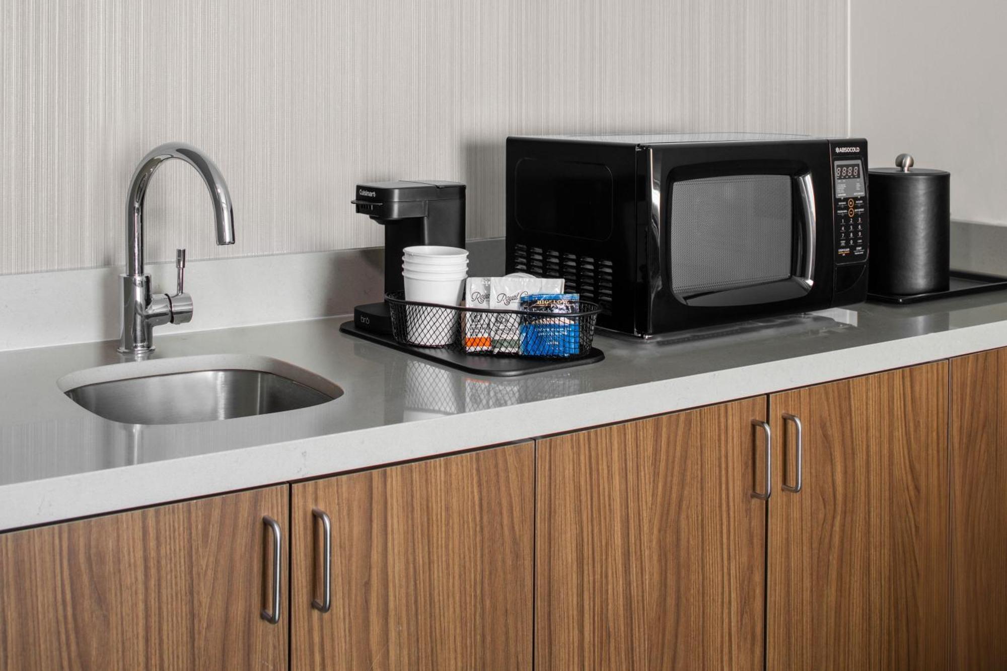 Courtyard By Marriott Titusville Kennedy Space Center Ngoại thất bức ảnh