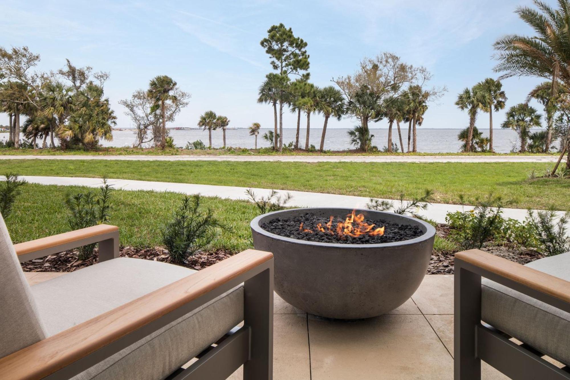 Courtyard By Marriott Titusville Kennedy Space Center Ngoại thất bức ảnh