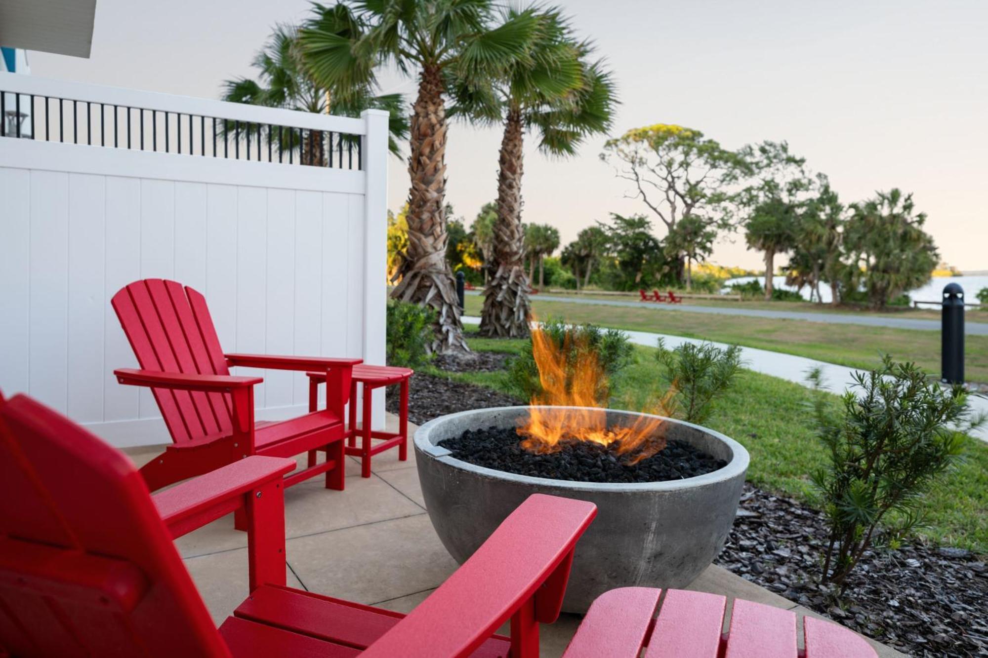 Courtyard By Marriott Titusville Kennedy Space Center Ngoại thất bức ảnh